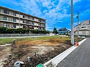 【現地】全14区画の建築条件なし売地となります！