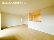 【現地写真：令和8年5月末完成予定】※同メーカーのモデルハウスがございます。