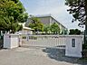 周辺：【座間市立栗原小学校】1250ｍ　校庭が非常に広く元気な声が聞こえます。休みの時は良く少年野球やサッカーをよくやっています。