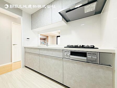 【キッチン】キッチンワークしながら大切な家族との会話を楽しむ。家族のコミュニケーションが生まれるキッチンです!