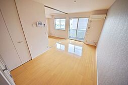 東武伊勢崎線 新越谷駅 徒歩11分の賃貸アパート 3階2Kのリビング/ダイニング