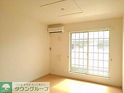 東武伊勢崎線 大袋駅 徒歩13分の賃貸アパート 2階2LDKのリビング/ダイニング