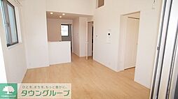 東武伊勢崎線 獨協大学前駅 4.4kmの賃貸アパート 2階2LDKのリビング/ダイニング