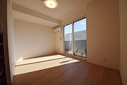 JR武蔵野線 越谷レイクタウン駅 徒歩12分の賃貸アパート 2階1LDKのリビング/ダイニング