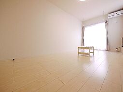 クレイノルナ　ルミエール三郷 203 2階1Kのリビング/ダイニング