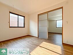 JR武蔵野線 吉川駅 徒歩26分の賃貸アパート 2階1LDKのリビング/ダイニング