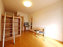 レオパレス三郷中央　清 202 2階1Kのリビング/ダイニング