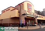 ベルク中青木店 徒歩11分。スーパー 840m