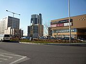 八潮駅 2000m