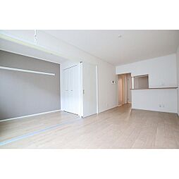 ラ・リヴィエールS 202 2階1LDKのリビング/ダイニング