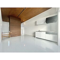 ARK BASE HILLS 04 1階1LDKのリビング/ダイニング