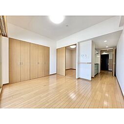 ディークレスト太子堂駅前　East 0908 9階1LDKのリビング/ダイニング