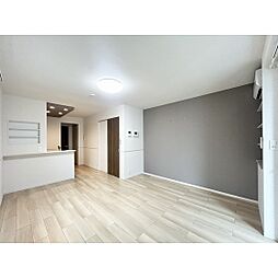 フロイデ 2階ワンルームのリビング/ダイニング