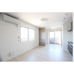 カラーズガーデン連坊 3階1LDKのリビング/ダイニング