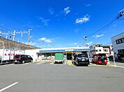 コンビニ「ローソン淀川塚本一丁目店まで376m」