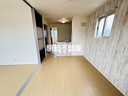 ルージュみやき 201 2階3LDKのリビング/ダイニング