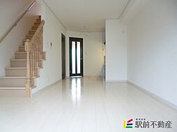 ウィステリア菜花 I 1階2LDKのリビング/ダイニング