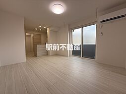 ロイヤルタウン八戸 102 1階1LDKのリビング/ダイニング