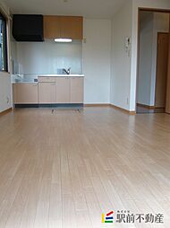 アヴァーンスSAKAI 102 1階2LDKのリビング/ダイニング