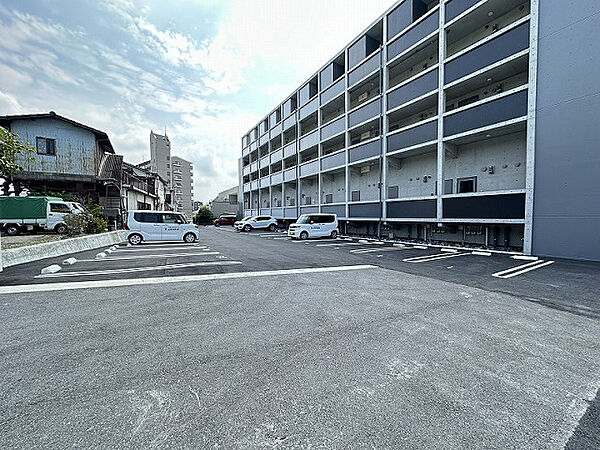 ＲＥＧＩＮＡ南大分駅前
