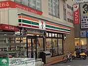 セブンイレブン 徒歩2分。コンビニ 160m