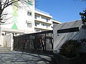 海老名小学校 743m