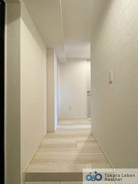 玄関を拡大表示