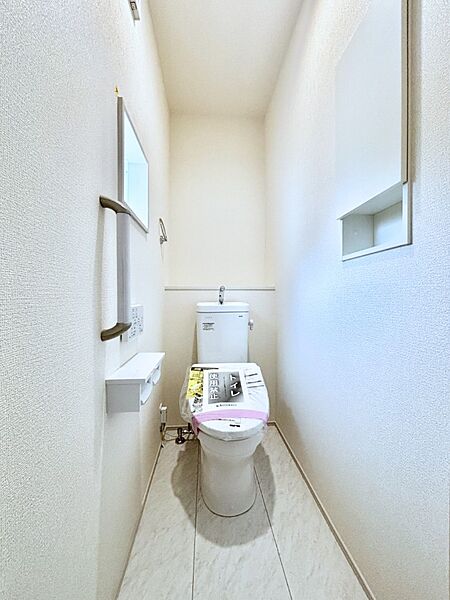 トイレを拡大表示
