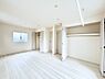 子供部屋：将来は2部屋にすることもできますね。お年頃になったら夢の個室にチェンジ！