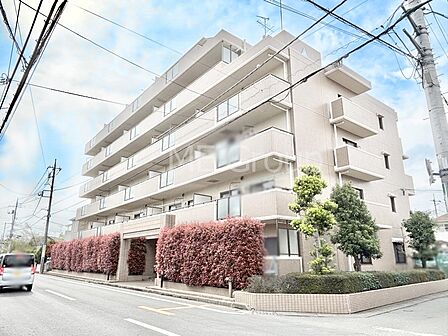 上質感あふれる外観デザインで魅力の住まいを実現