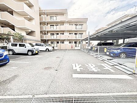 駐車場(空き状況は都度ご確認ください )