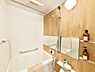浴室：落ち着いた雰囲気でゆっくりお寛ぎいただけるバスルーム