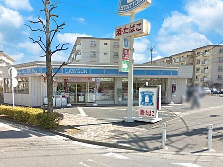 コンビニ 400m ローソン 武里団地店
