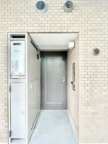 玄関ドア