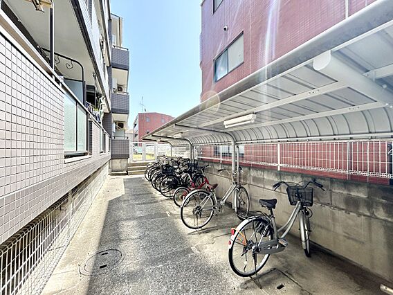 駐輪場
