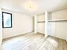 寝室：収納も充実しています！どんなお部屋にするか考えるのが楽しみですね。
