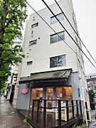 プラチナ通り沿いの賃貸マンションのご紹介です。 