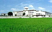 寝屋川市立第八中学校（657m）