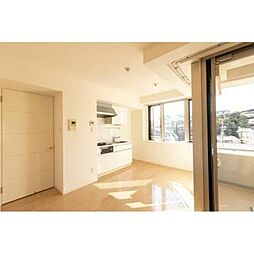 ビクトリア　プレイス 408 4階ワンルームのリビング/ダイニング