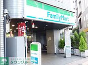 ファミリーマート 152m
