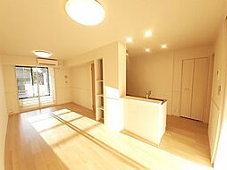 クロスローズ　パレス 104 1階1LDKのリビング/ダイニング