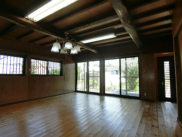 detached 茨城県常総市水海道橋本町3488-2

地図を見る