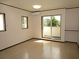 レインボー観音台 202 2階1LDKのリビング/ダイニング