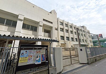大阪市立下福島中学校