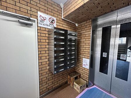 ~郵便ポスト~ 落ち着いた雰囲気のあるポストです