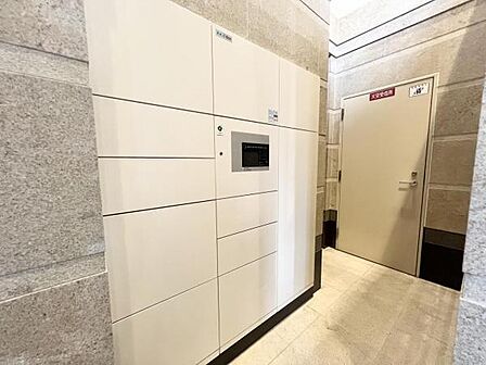 ～宅配ボックス～ 宅配ボックスで再配達も手間も省けます