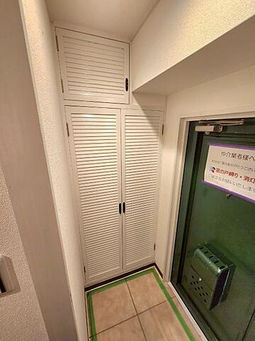 玄関 グレイスハイツ新神戸 6階/-