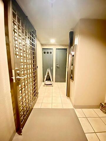 玄関 ワコーレ山本通アヴァンツィオ 4階/-