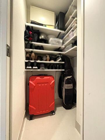 収納 ロジュマンジャンティ椎名町 11階/-