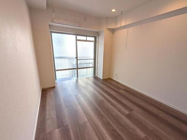 洋室 サンパークマンション鶯谷 6階/-